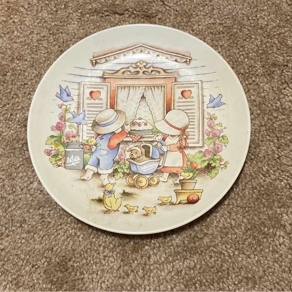 Watkins Country Kids Collectible Dessert Plate “Moms Are Special”